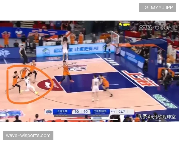 篮球比赛中拉人犯规的具体判罚标准是什么? 篮球比赛中拉人犯规的具体判罚标准是什么?